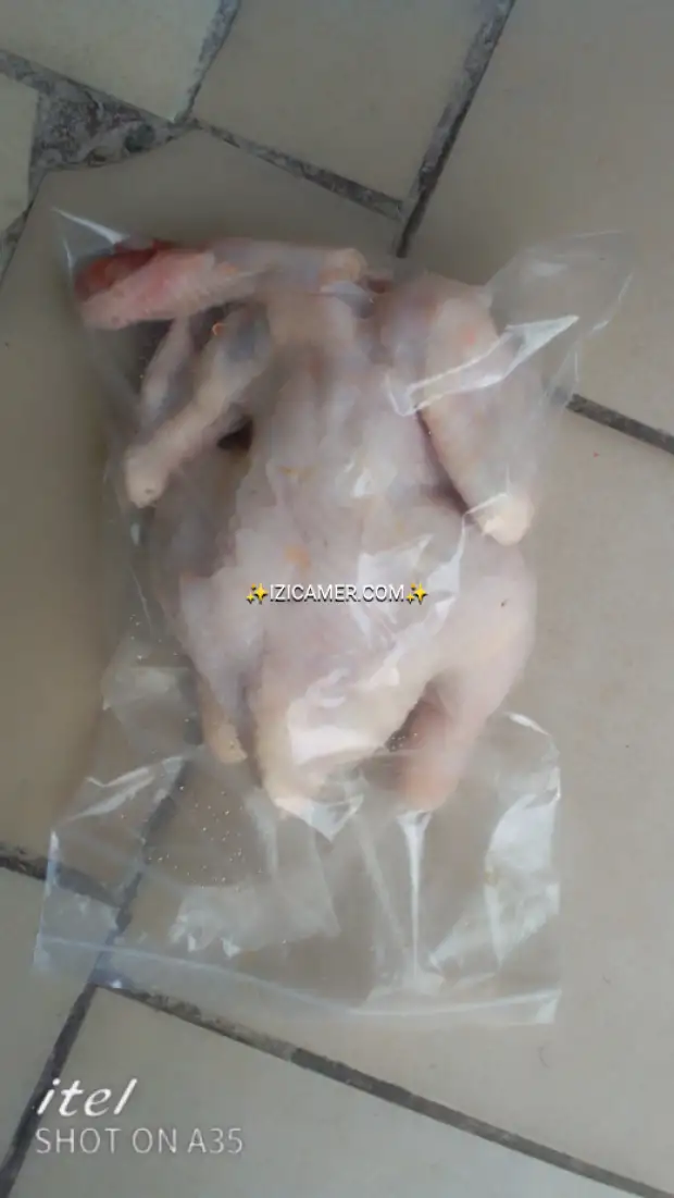 Valdez poultry farm.Cleaned or life table birds (chicken)