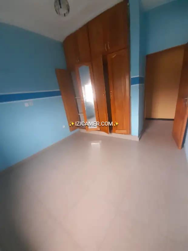 Vaste appartement haute standing a louer a yassa 2ch 2dche parking | IZICAMER