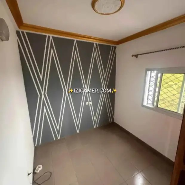 Jolie appartement à louer à logbaba | IZICAMER