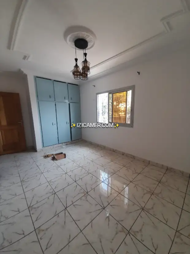 Magnifique appartement de 3chambres 3douches a louer à bali en bordure de route | IZICAMER