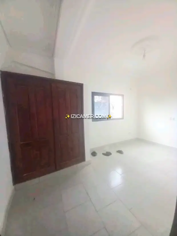 Appartement nouvellement construit à louer à ndogbong | IZICAMER