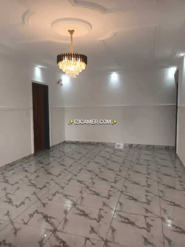 Magnifique appartement de 3chambres 3douches a louer à Bali en bordure de route | IZICAMER