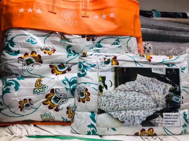Vente bazar, ustensiles cuisine, décoration,mèche,literie, rangement etc | IZICAMER
