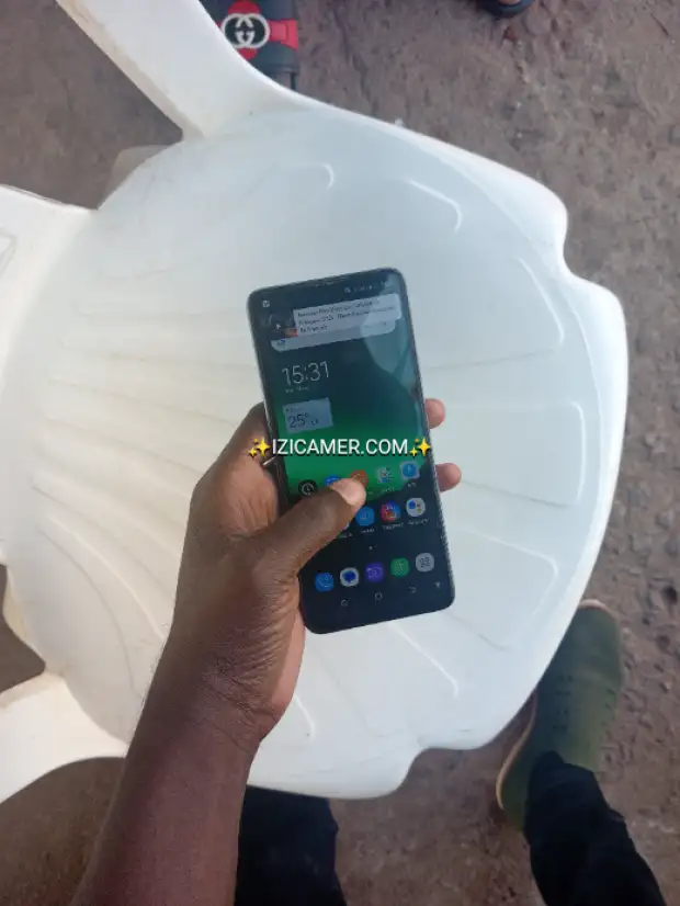 TECNO POVA 2