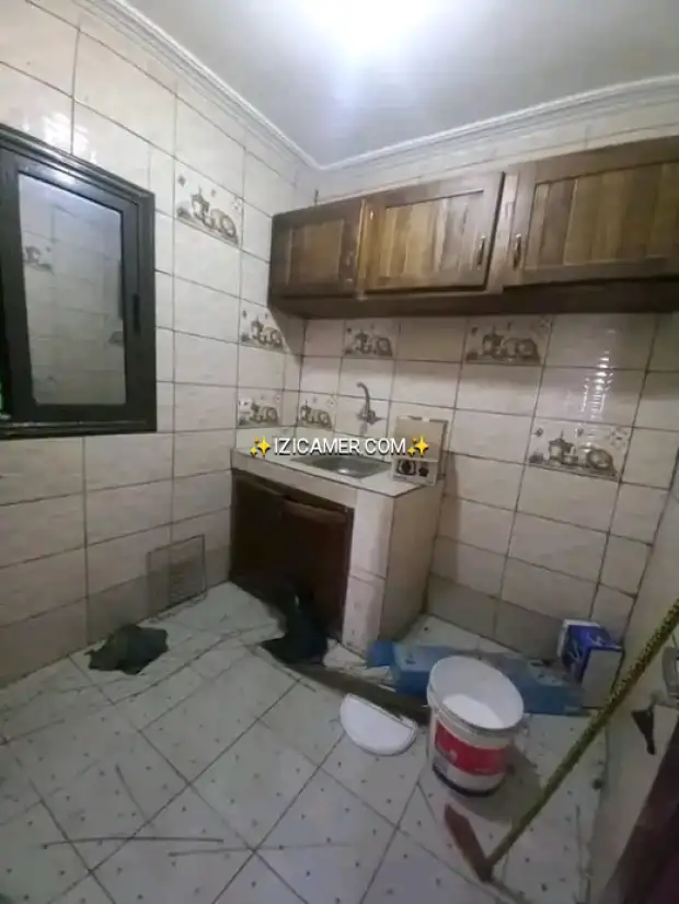 Remboursemnt d.un studio moderne 80millesx2 et 2mois de cautions sur un immeuble en bordure de route | IZICAMER