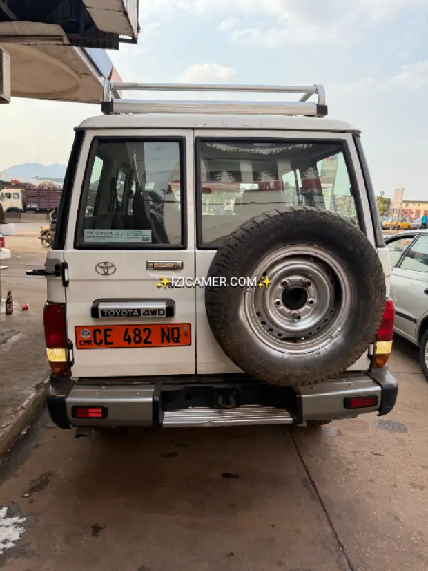 Land cruiser 2017 | IZICAMER