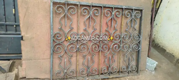 Grille en Fer forger moderne | IZICAMER