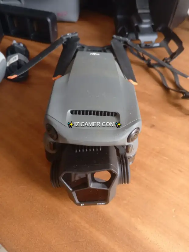 DJI 3 Pro more combo 💰 Prix:  1 400 000 FCFA | IZICAMER