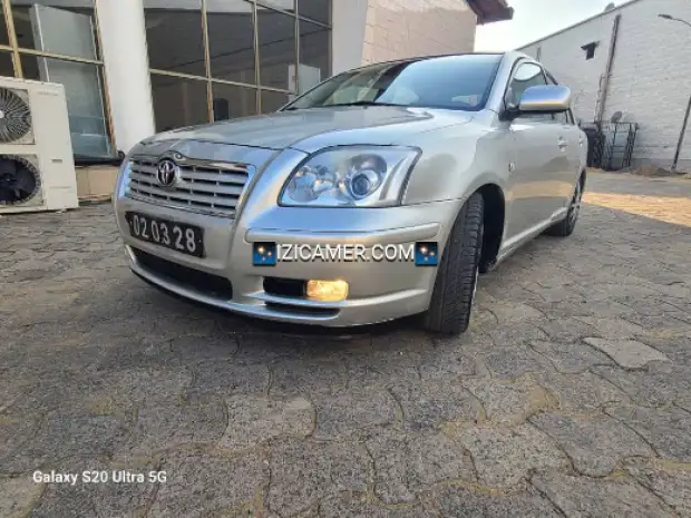 Toyota avensis tête de cochon 2008 très propre occasion Allemagne | IZICAMER
