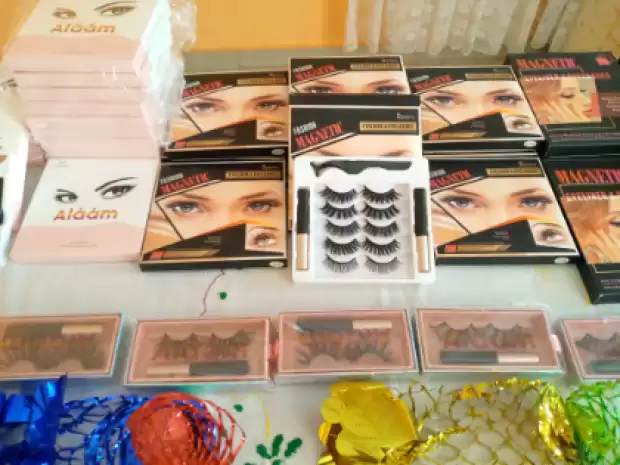 Faux cils magnifique | IZICAMER