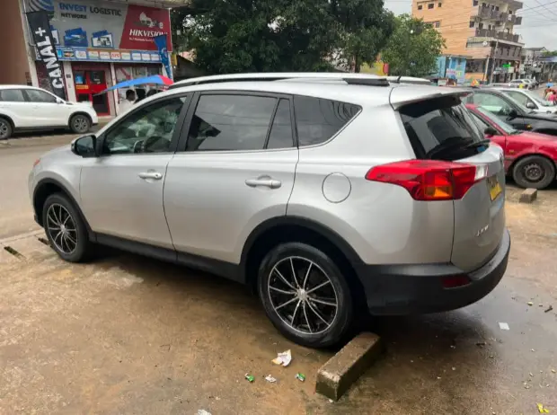 Toyota RAV4 2015 | IZICAMER