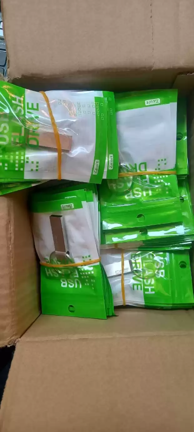 PROMO clés usb 64 giga