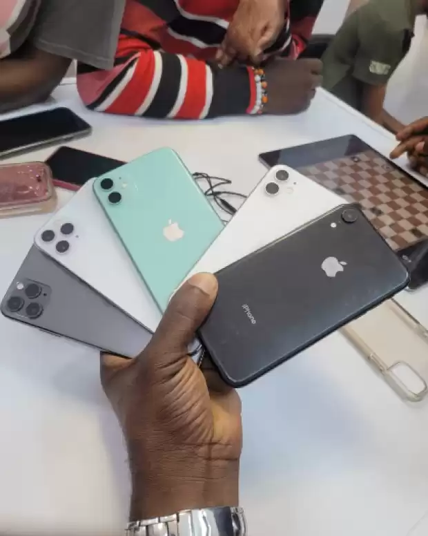 iPhone 12, 11 , Xr au juste prix | IZICAMER