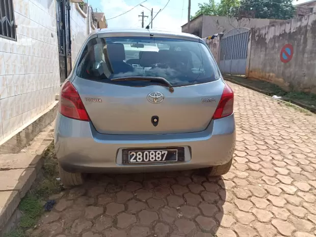 TOYOTA YARIS 2009 | IZICAMER