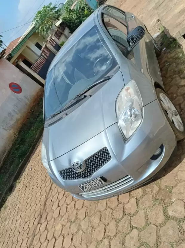 TOYOTA YARIS 2009 | IZICAMER
