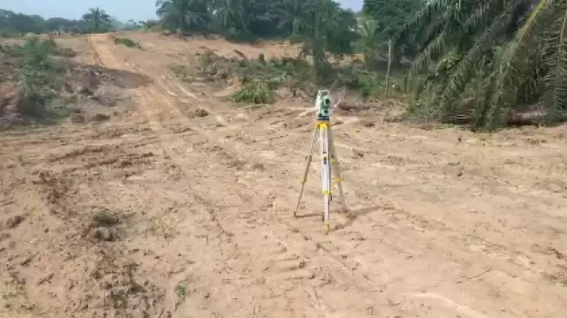 Terrain à vendre ngombé bien placé face logements sociaux titré | IZICAMER