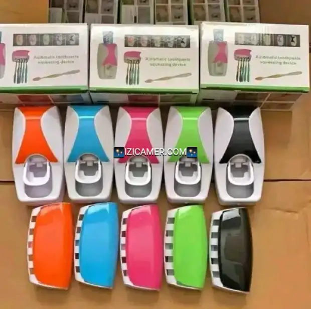 Protège brosses à dents et distributeur de dentifrice