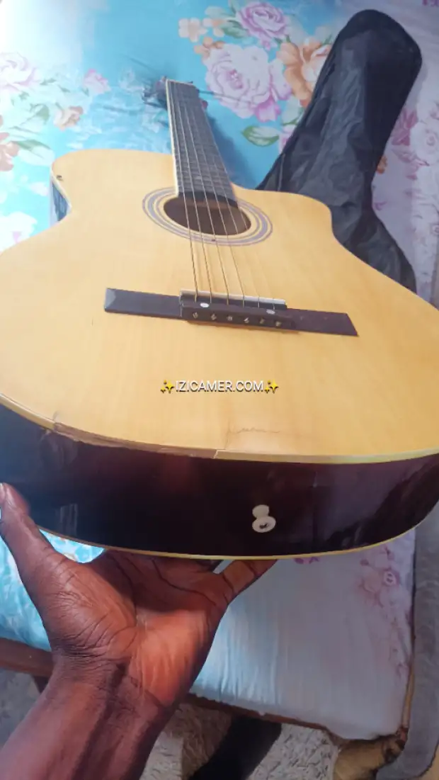 Guitare 🎸 | IZICAMER