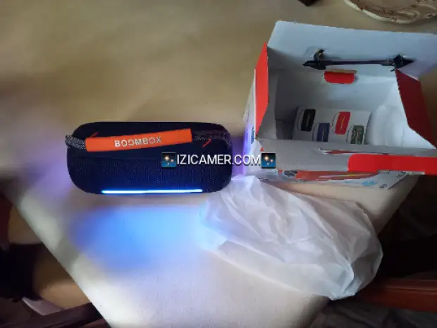 Jbl boombox 360 hoofer | IZICAMER