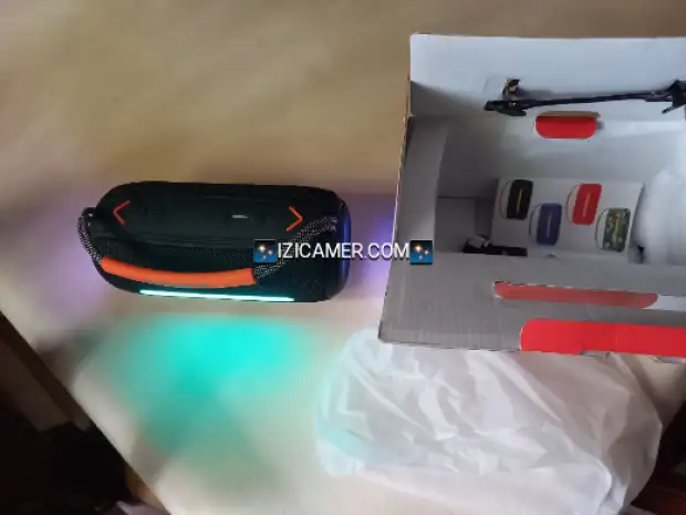 Jbl boombox 360 hoofer | IZICAMER