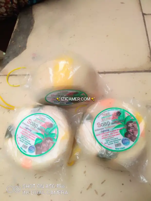 Je vide ma perruque très mois chèr et votre savon effet jeune soap traitant tout vos problème de | IZICAMER