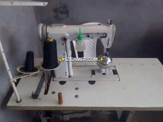 Machine à confectionner des perruques de marque KECIL en très bon état en vente