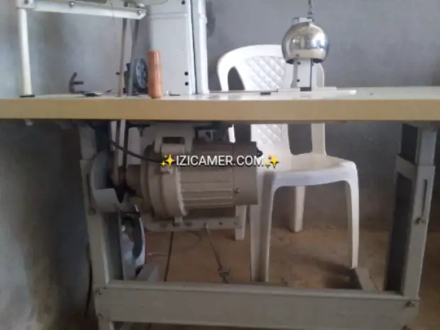 Machine à confectionner des perruques de marque KECIL en très bon état en vente | IZICAMER