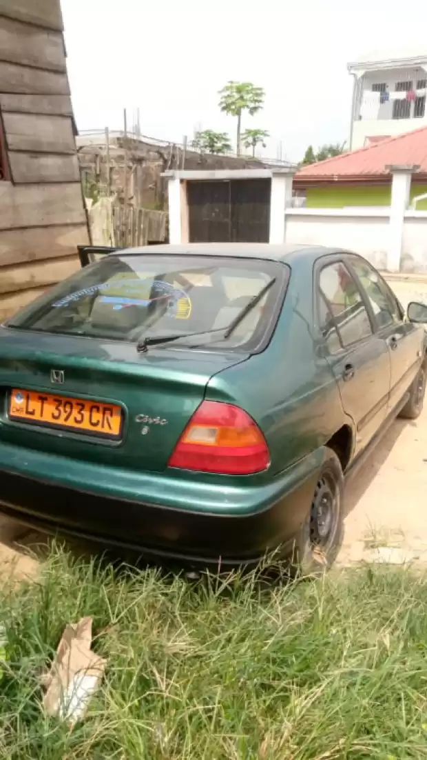 HONDA CIVIC ESSENCE | IZICAMER